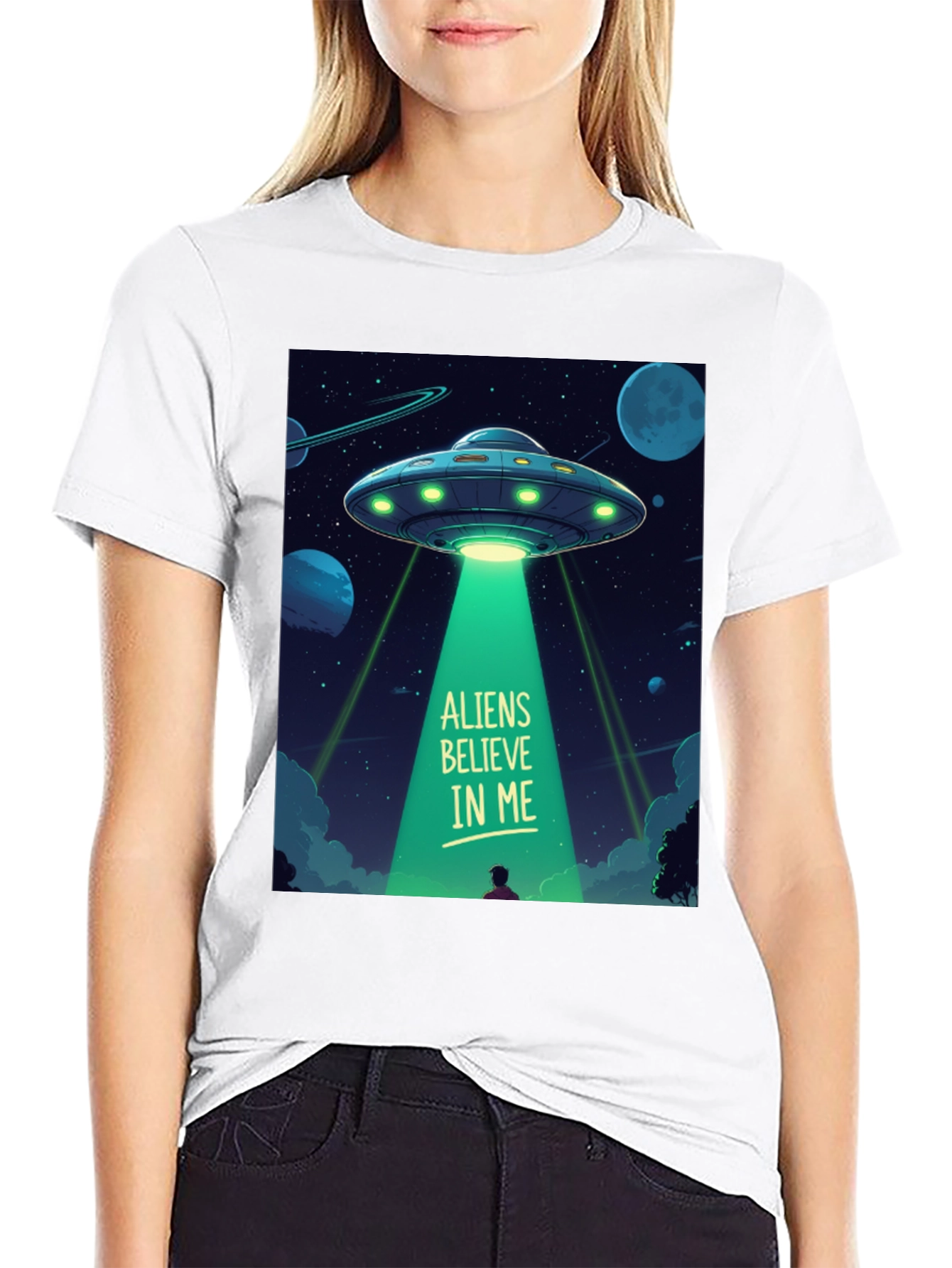 Aliens Believe In Me Graphic T-Shirt