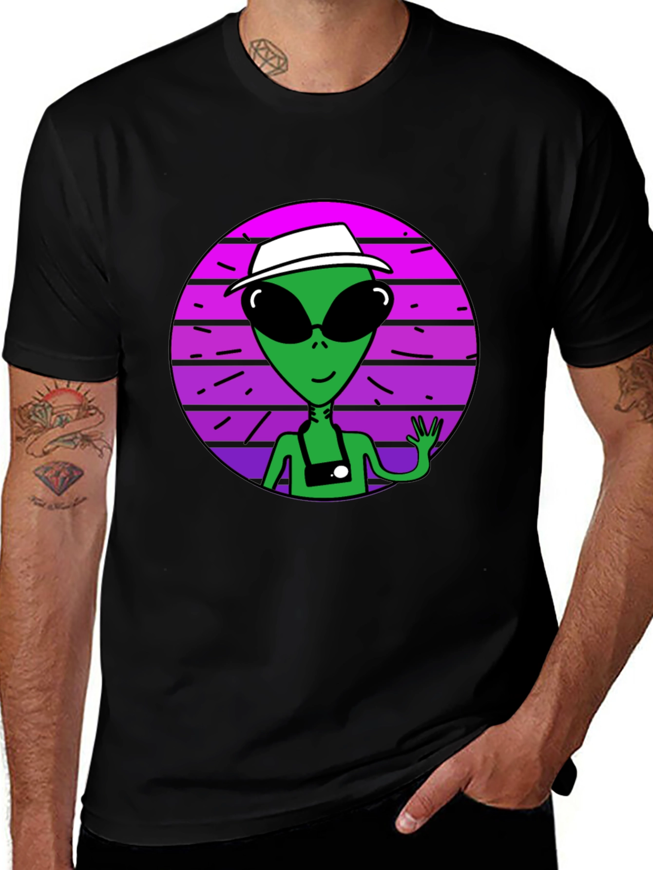 Retro Alien Tourist Graphic T-Shirt