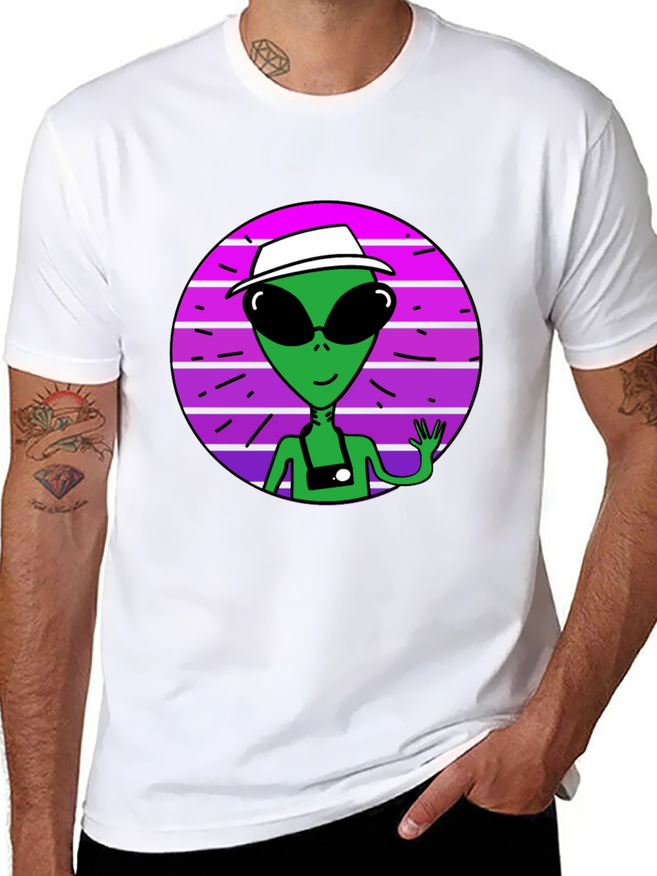 Retro Alien Tourist Graphic T-Shirt