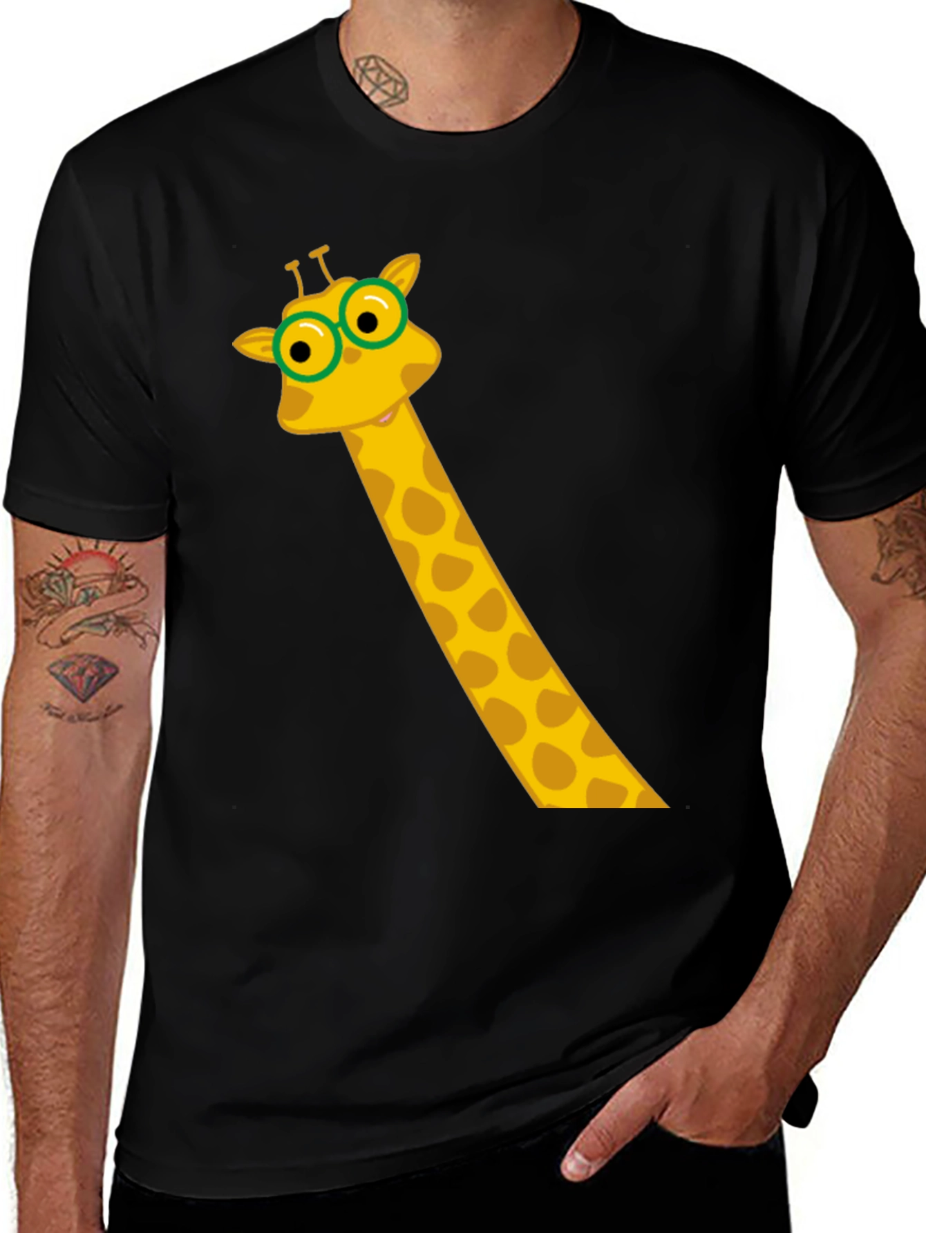 Giraffe Graphic Tee - Fun & Stylish