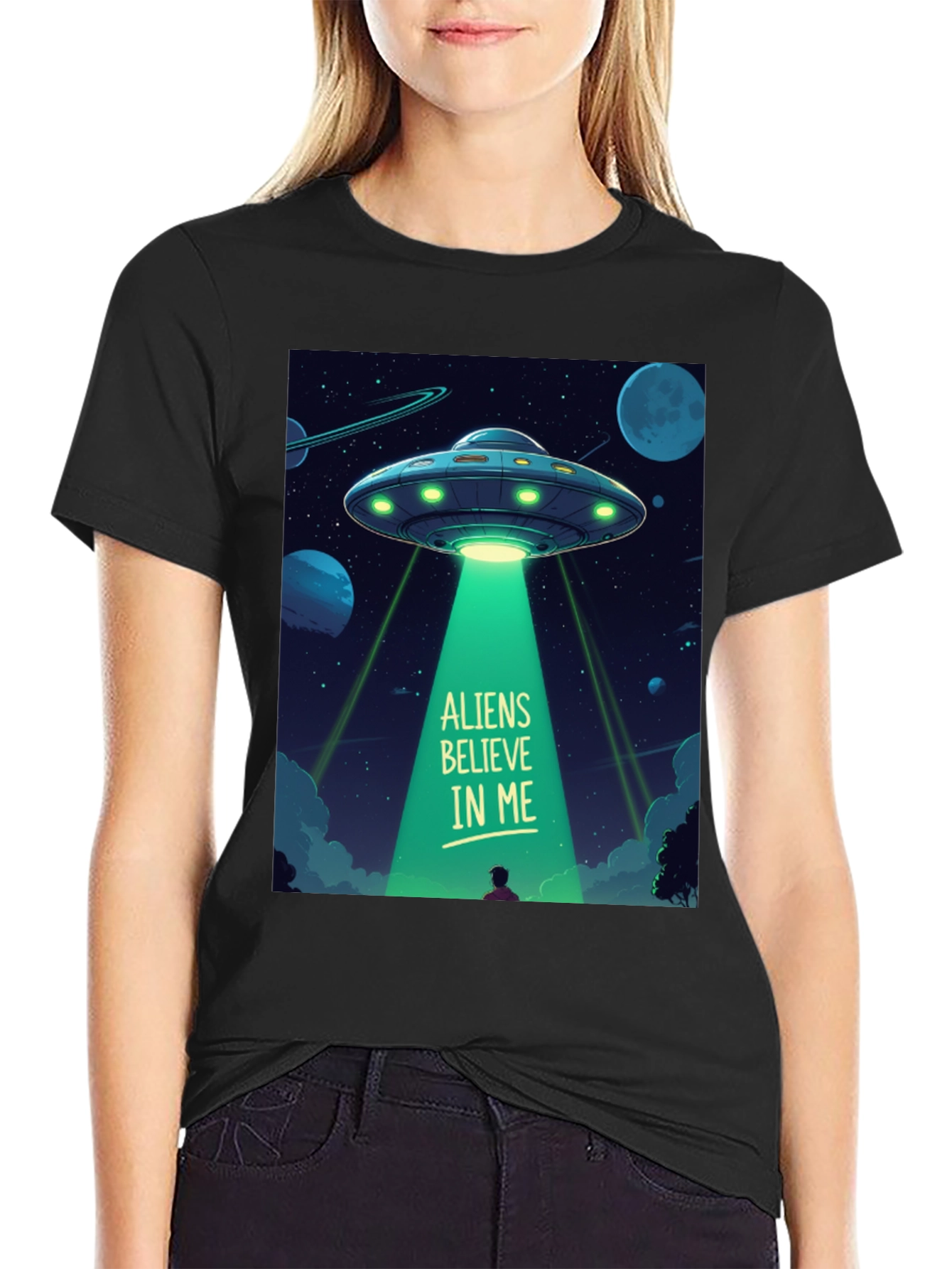 Aliens Believe In Me Graphic T-Shirt