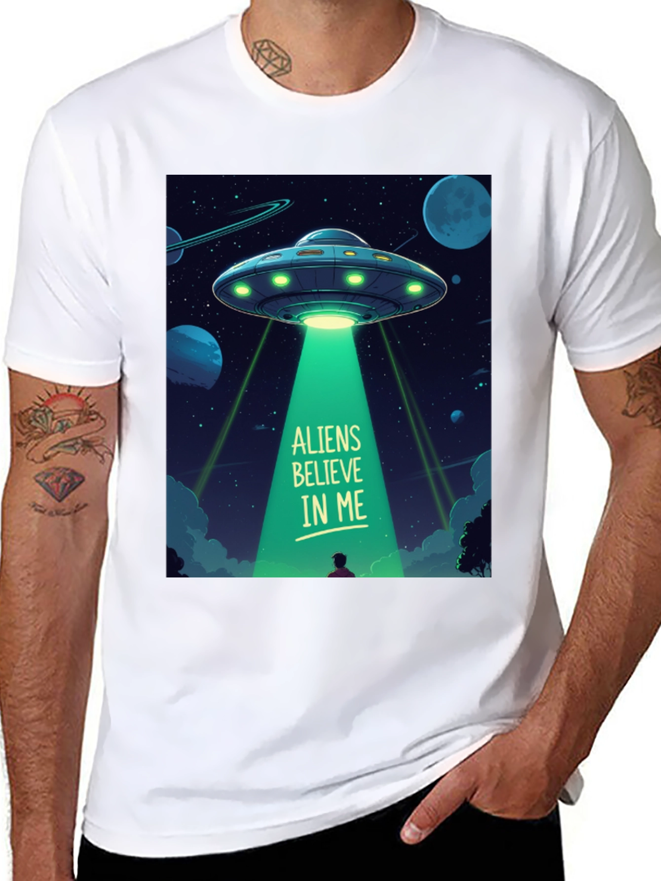 Aliens Believe In Me Graphic T-Shirt