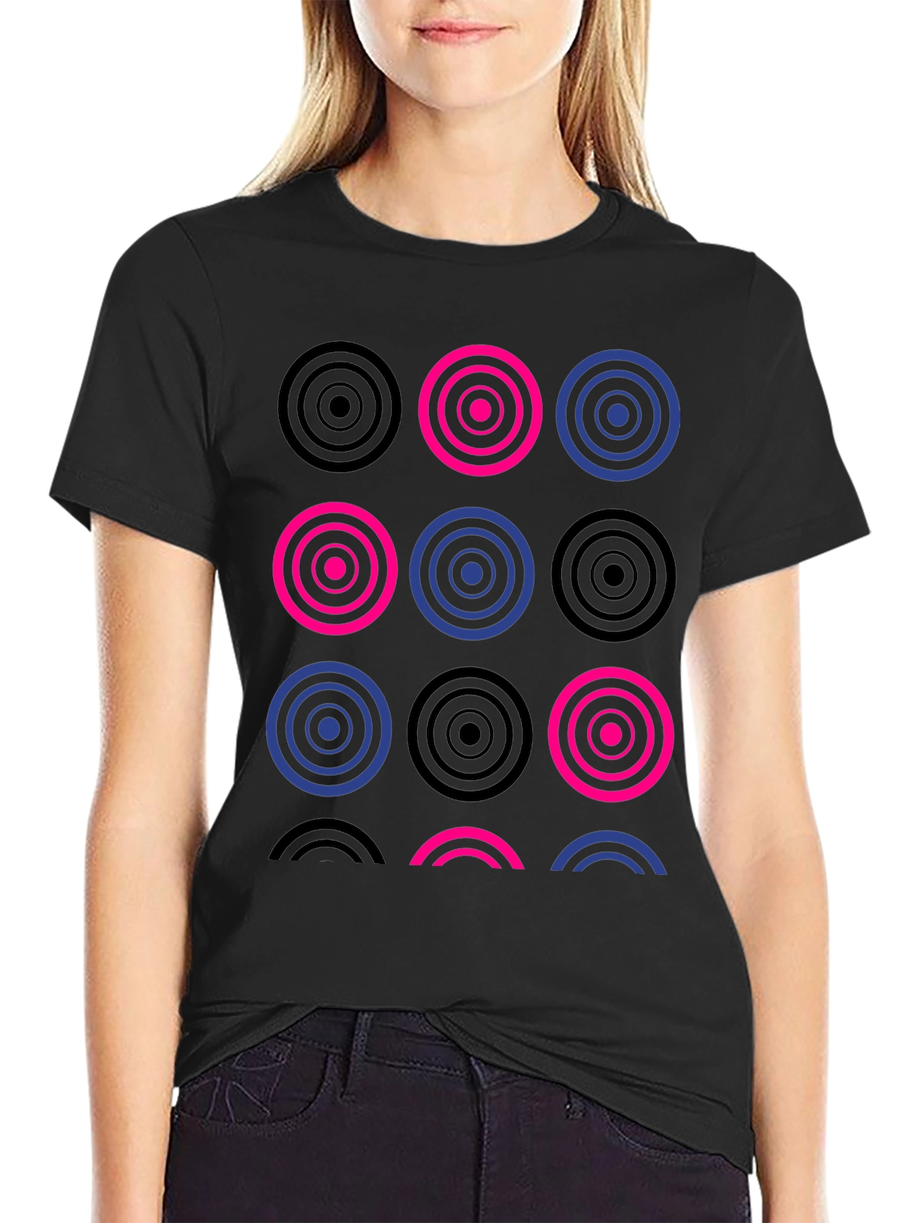 Geometric Circles T-Shirt - Modern Stylish Tee