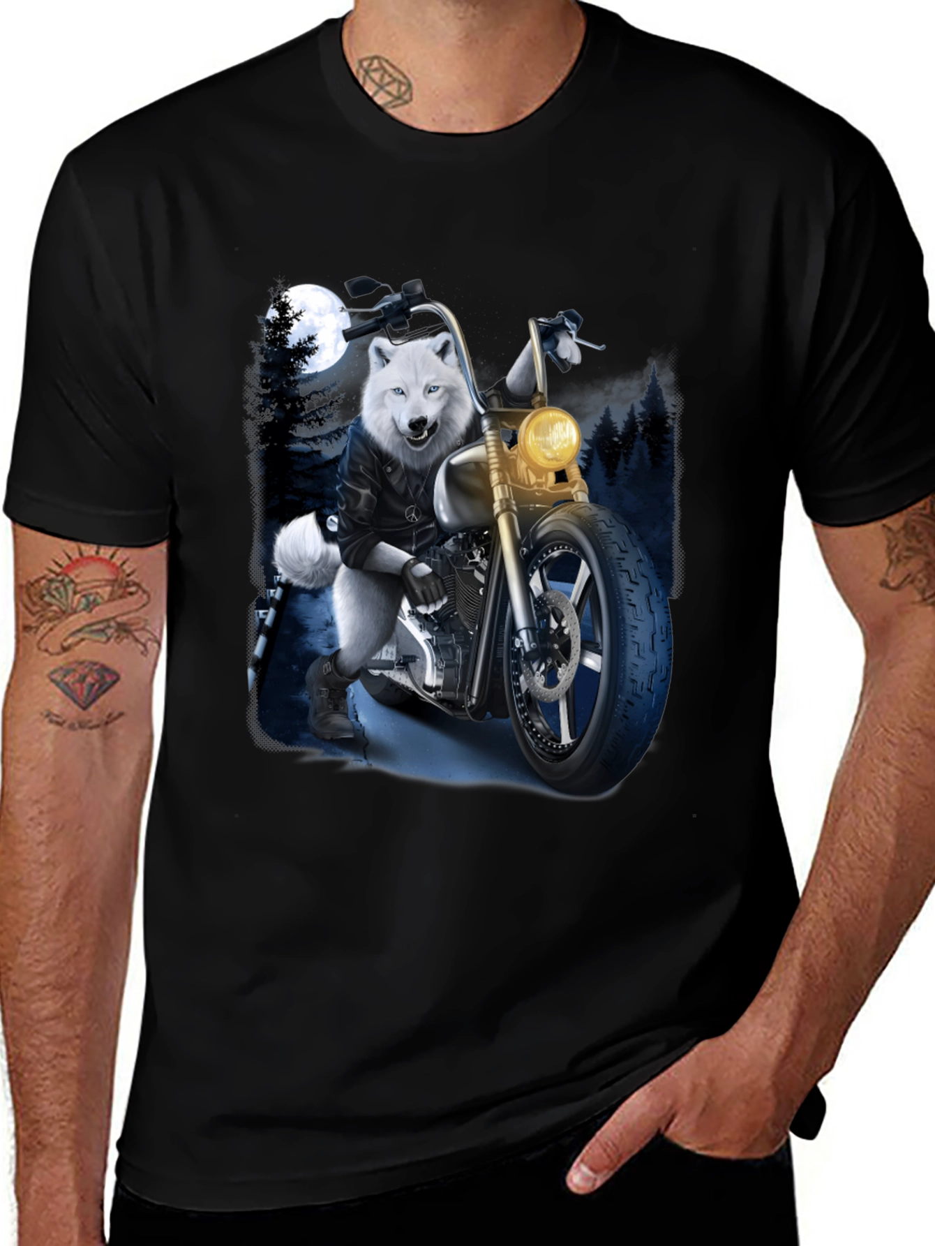 Wolf Biker Graphic T-Shirt - Ride Wild in Style
