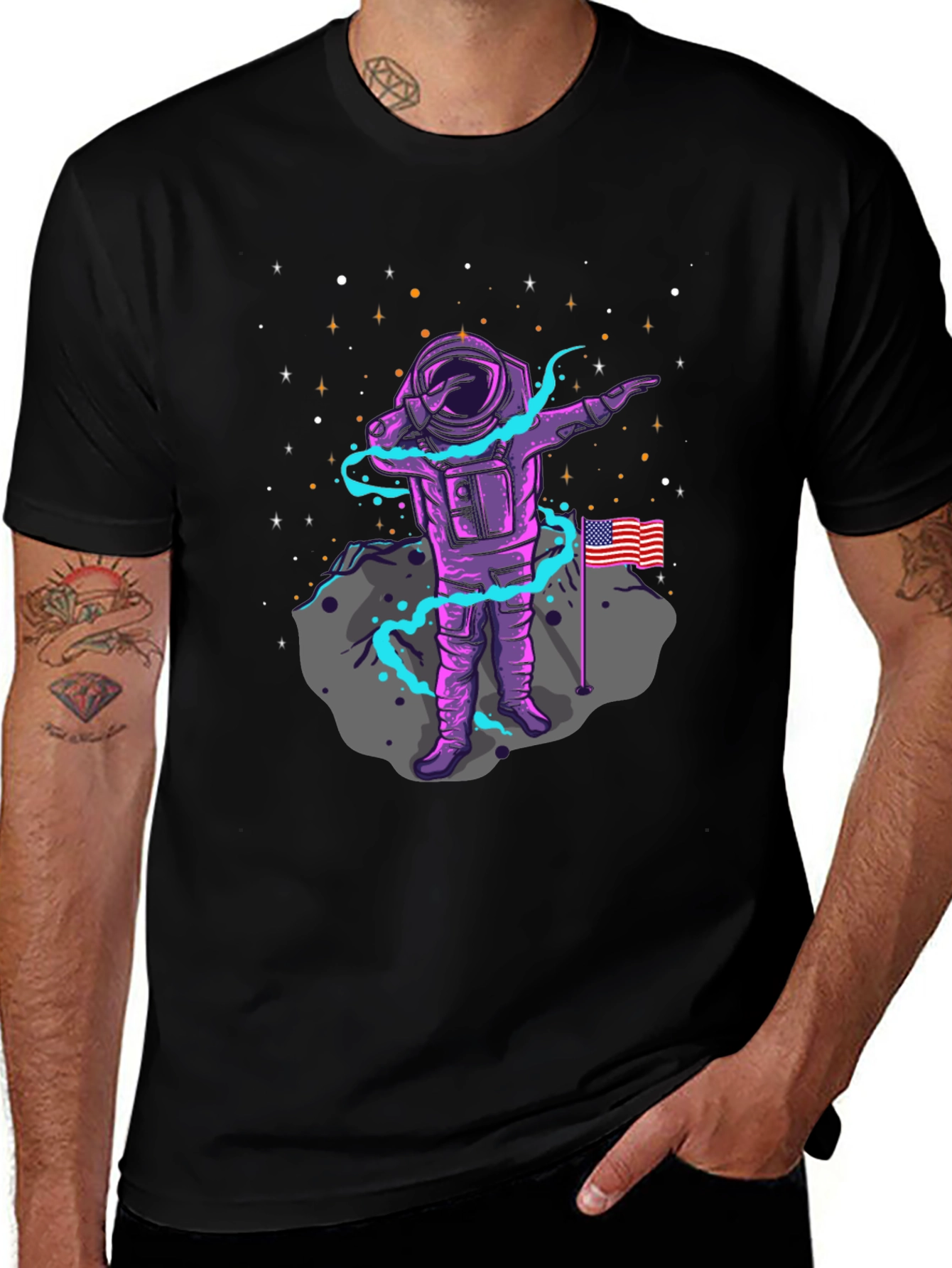 Astronaut Dabbing USA Flag Graphic Tee