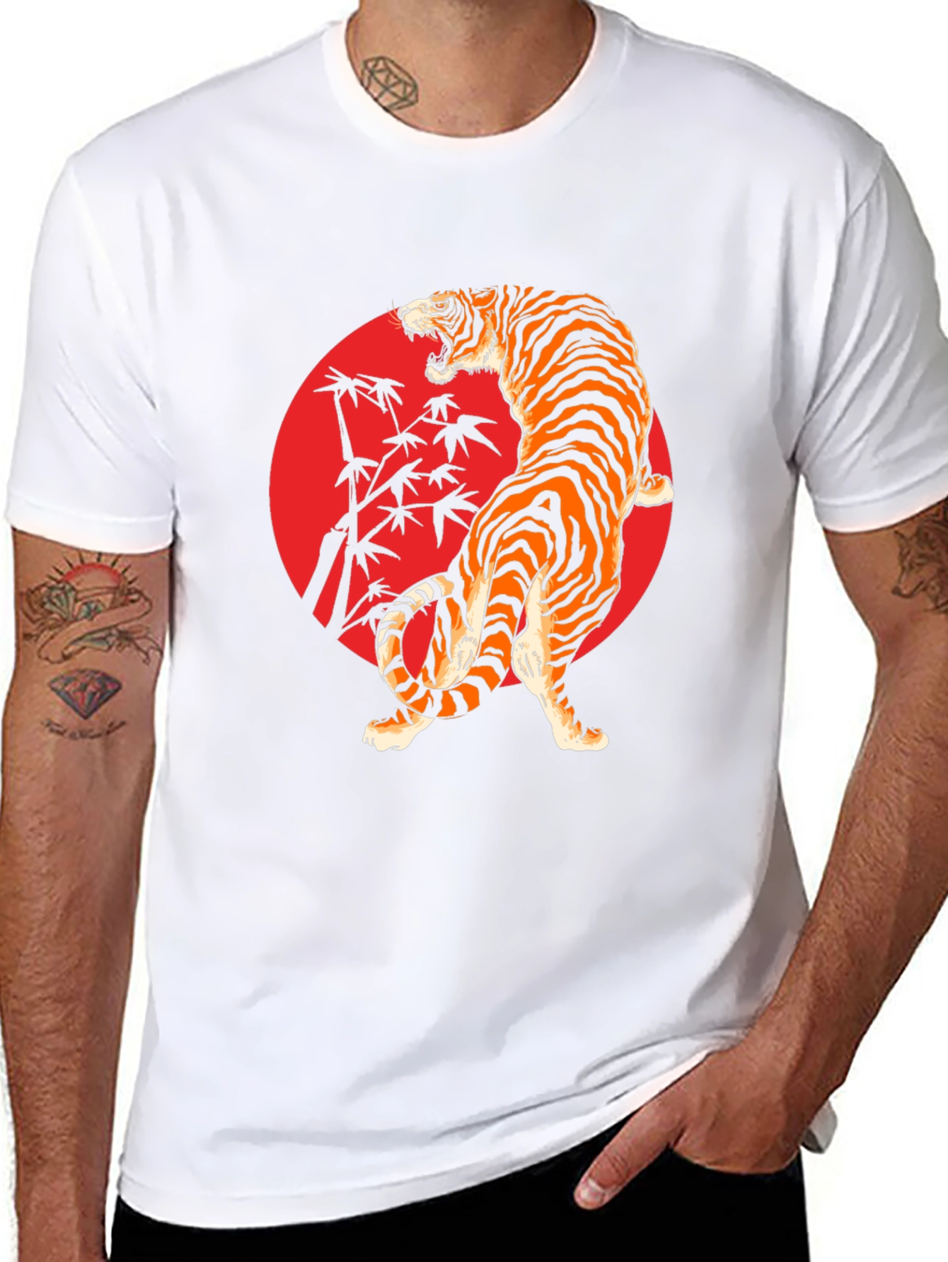 Tiger Graphic Tee - Black T-Shirt with Bold Design