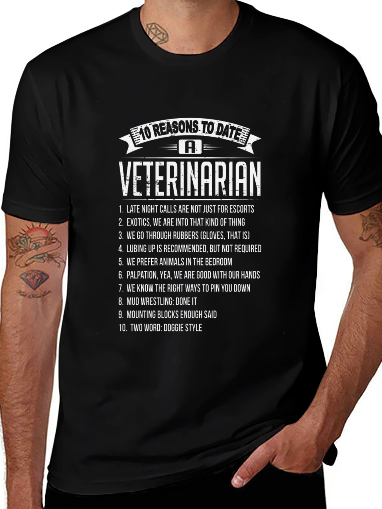 10 Reasons to Date a Veterinarian Black T-Shirt