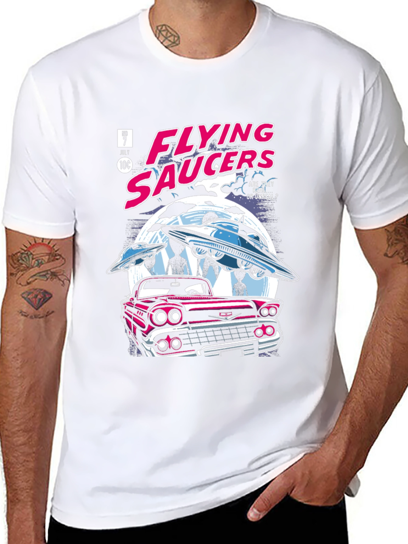 Flying Saucers Comic T-Shirt - Retro UFO Design