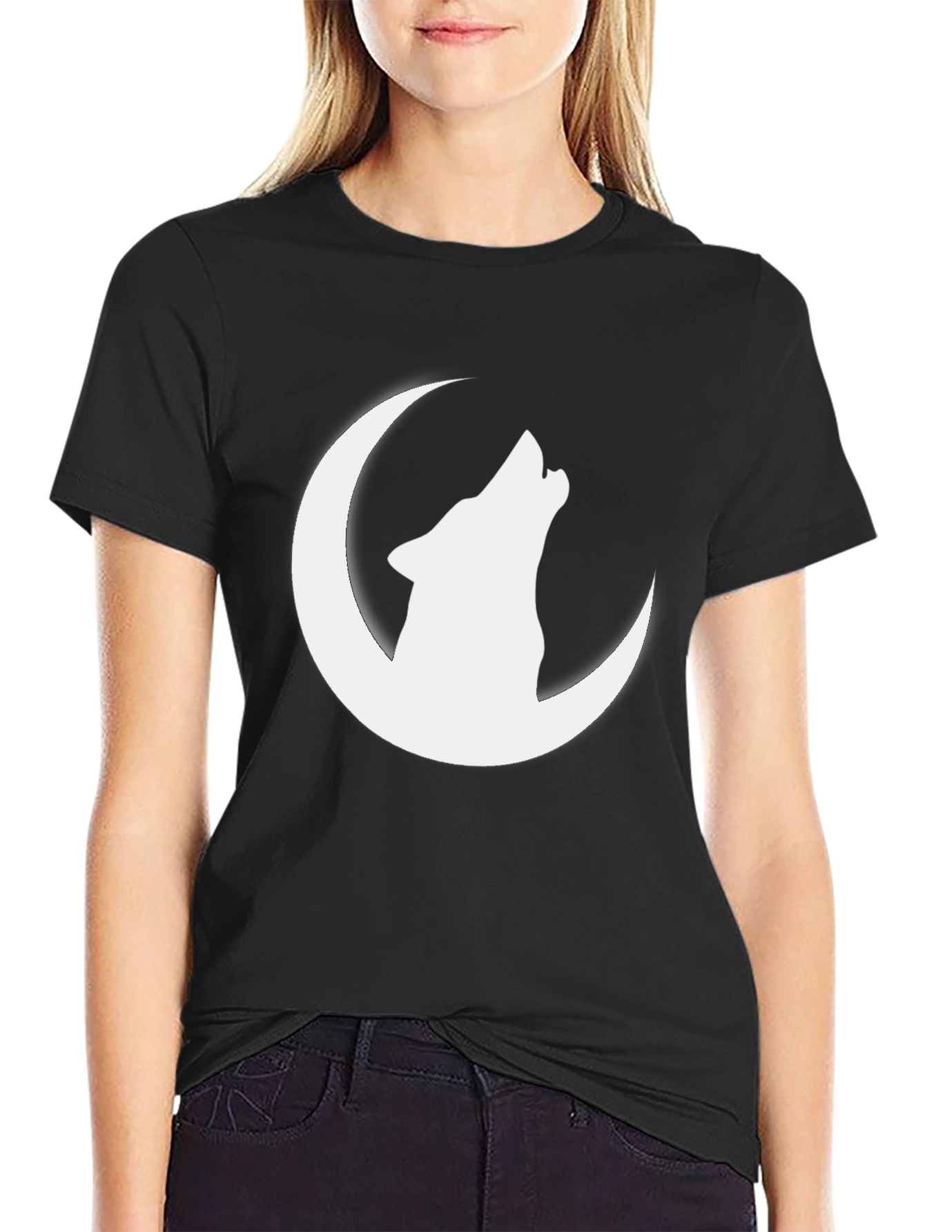 Wolf Howling at Moon Graphic T-Shirt