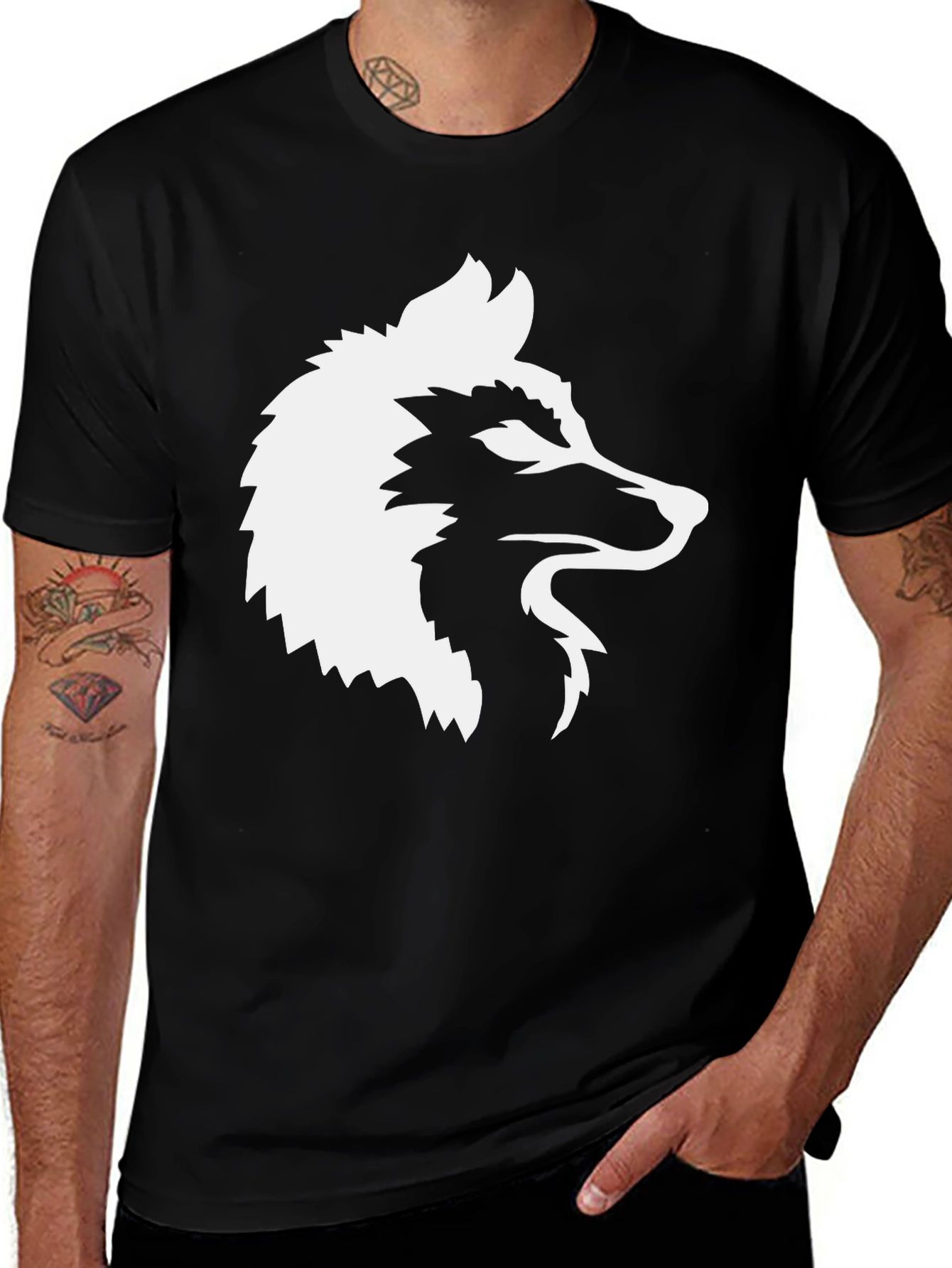 Black Wolf Graphic Tee - Modern Style