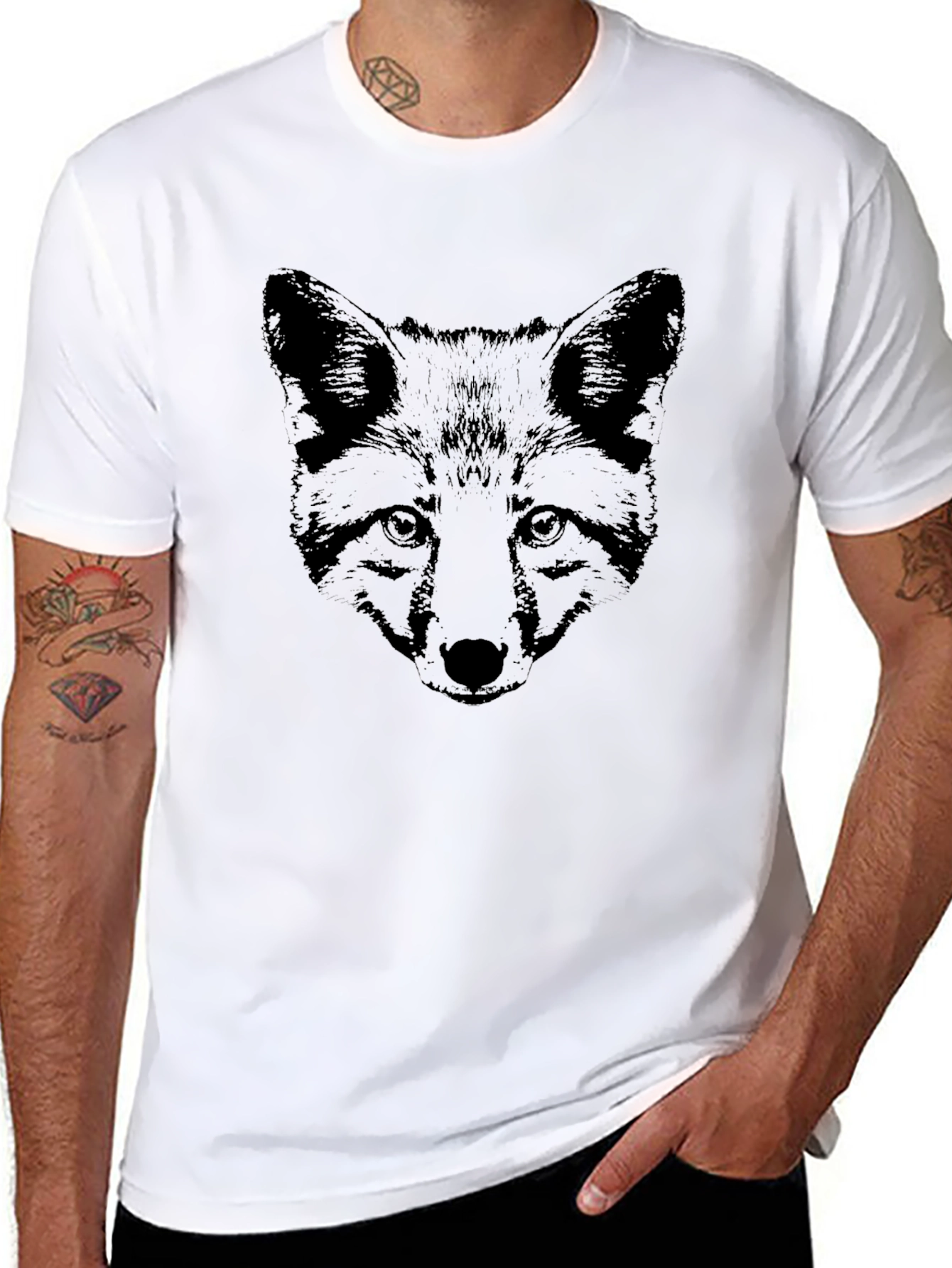 Black Fox Graphic Tee - Stylish & Unique