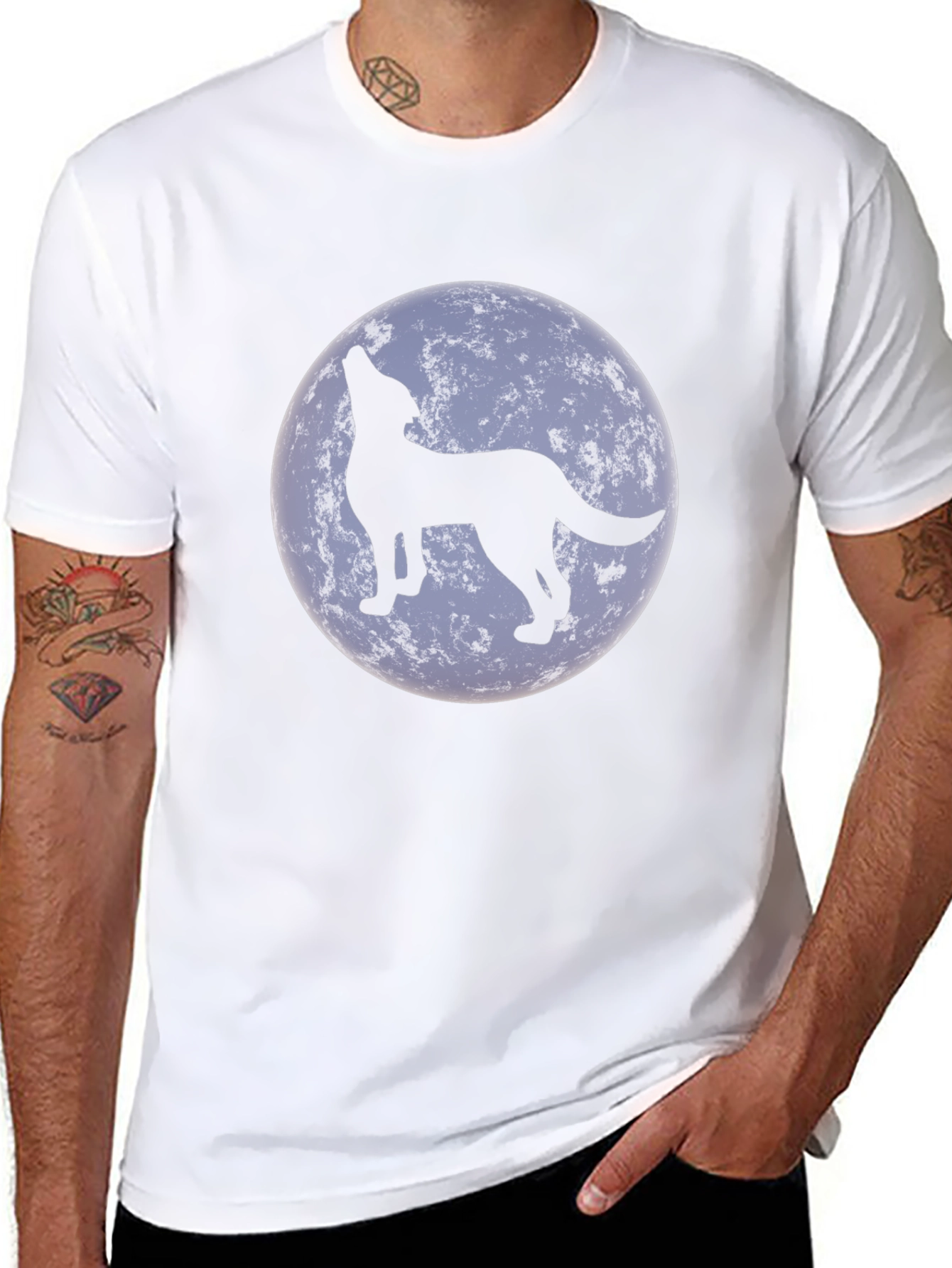 Wolf Howling at Moon Black T-Shirt
